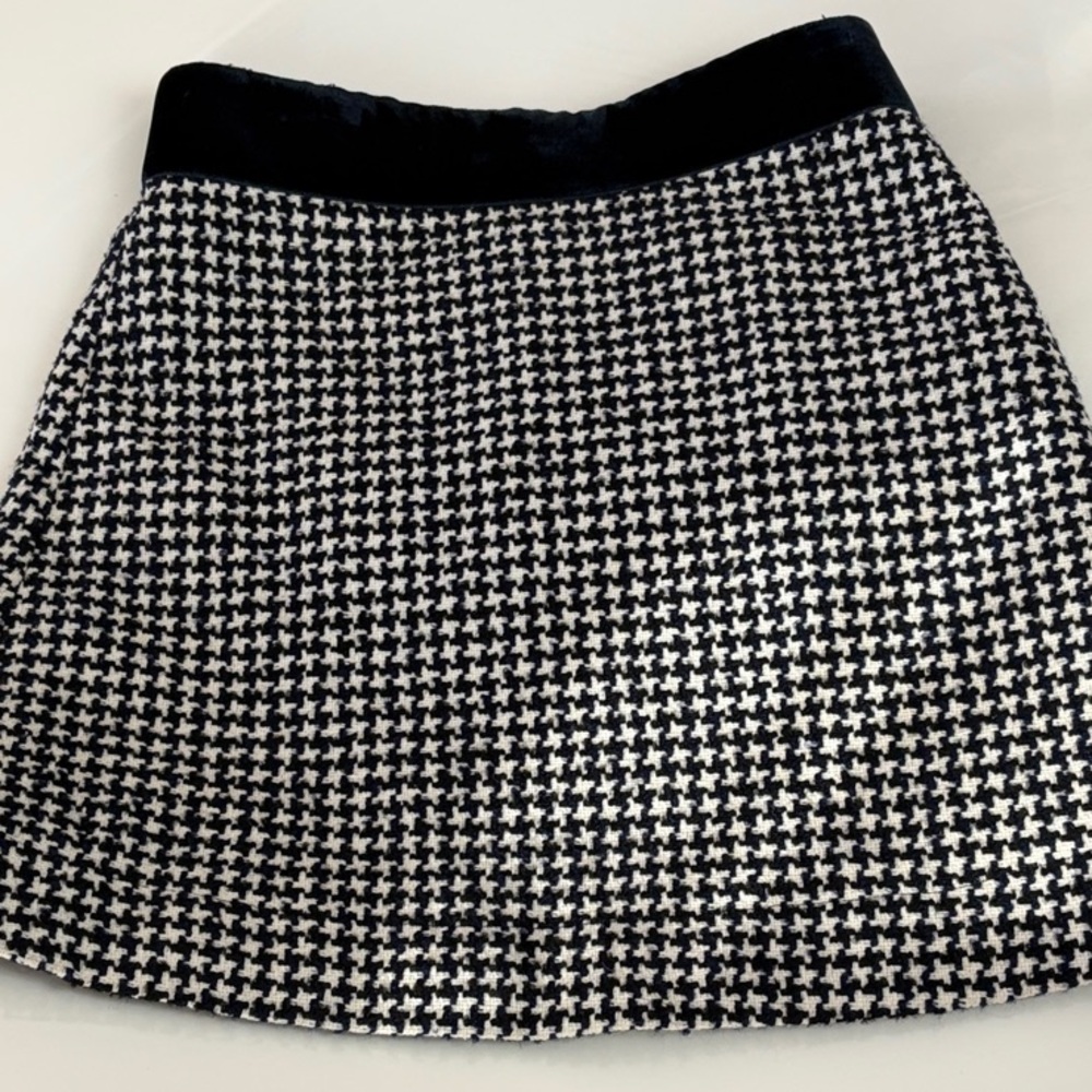 JOUR/NE' Navy & White Houndstooth A-Line Mini Skirt with Velvet Waistband